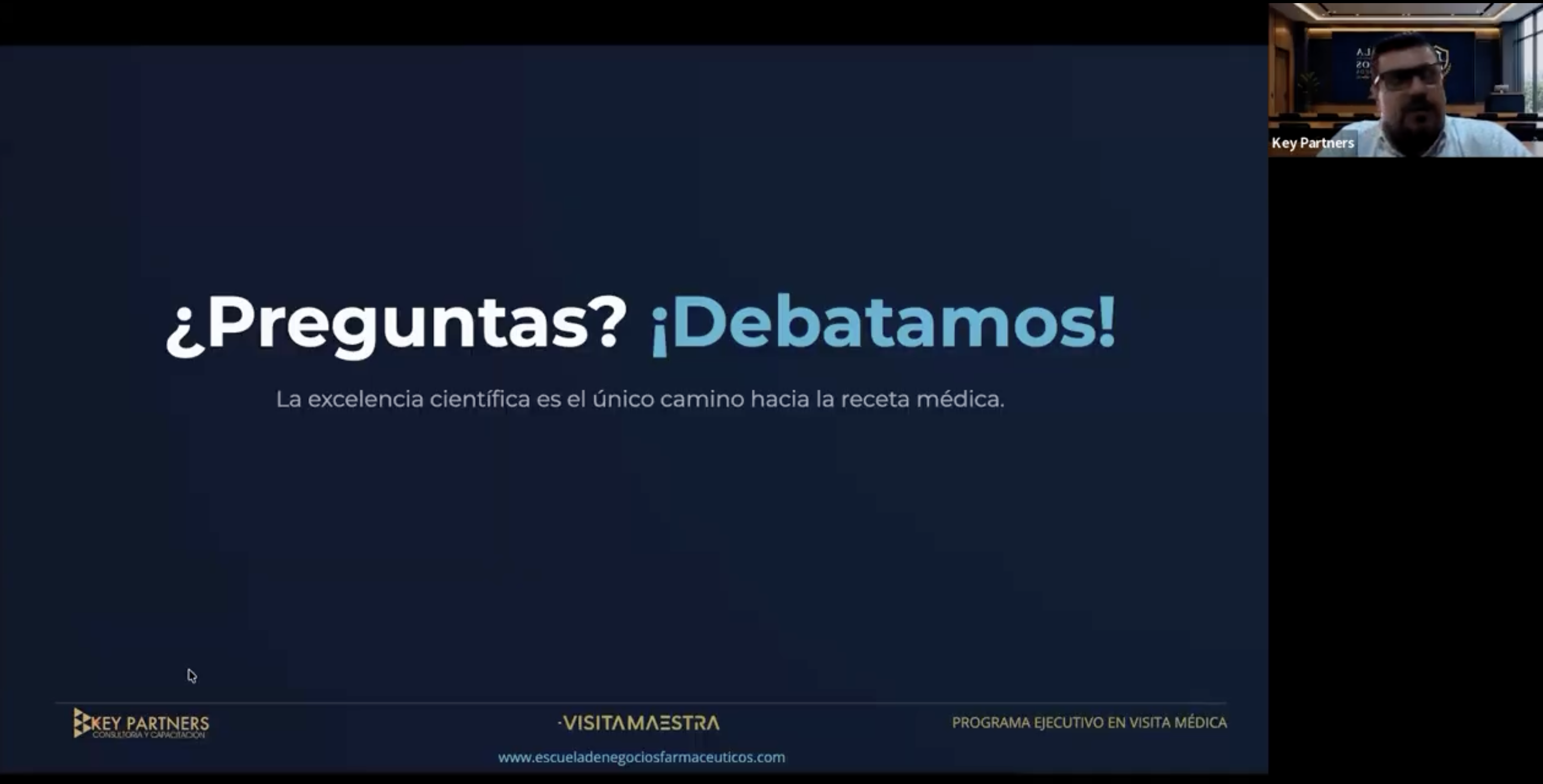 Espacio de preguntas y debate al cierre de la clase